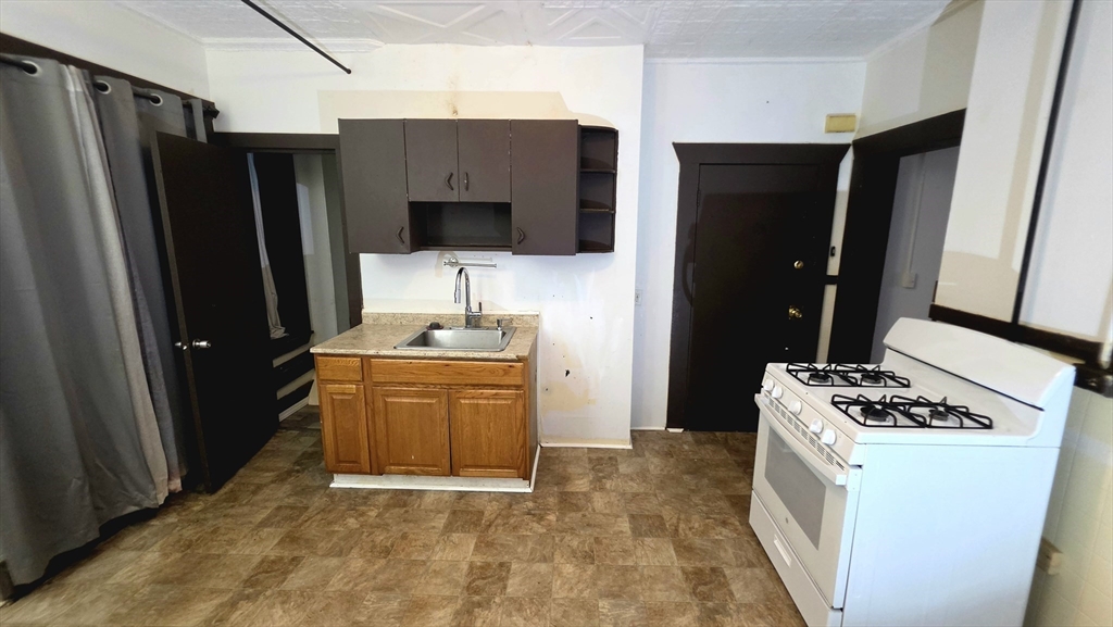 房源照片：650 High St #1L, Holyoke