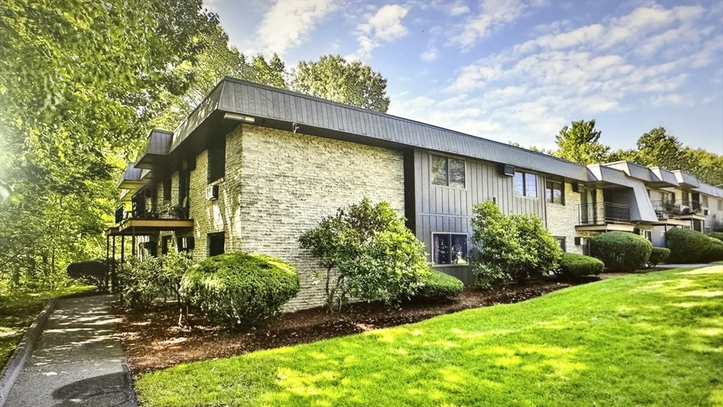 תמונה של הנכס: 12 Strawberry Bank Rd #11, Nashua