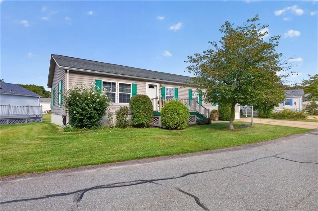 房源照片：32 Red Tail Trail, Tiverton