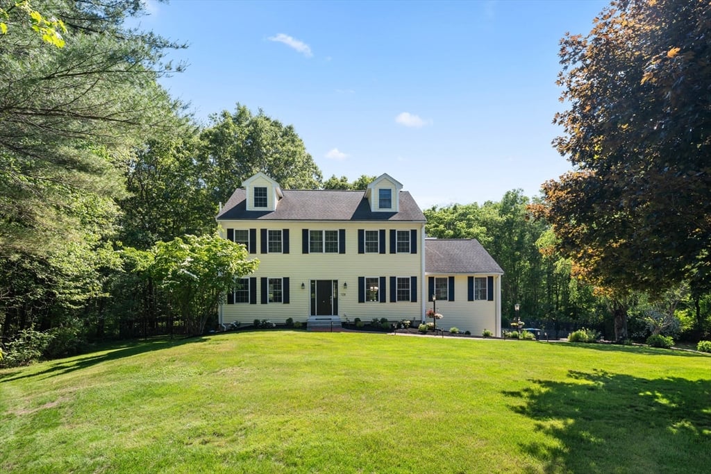 房源照片:128 Memorial Dr #128, Shrewsbury