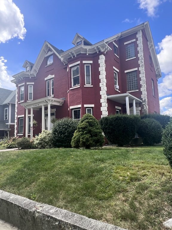 房源照片：150 Lincoln St #3, Worcester