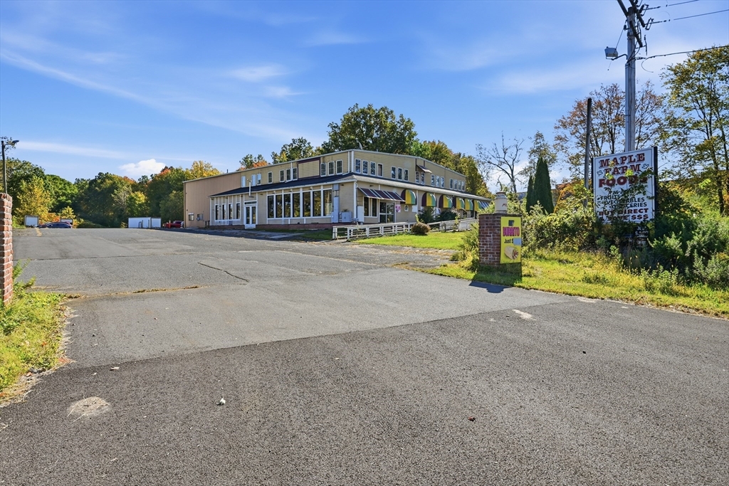 房源照片:10 S Maple St, Hadley