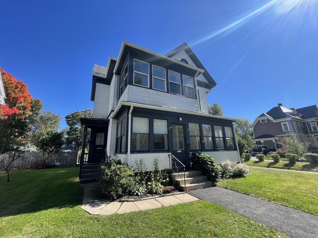 房源照片：80-82 Nonotuck St, Holyoke