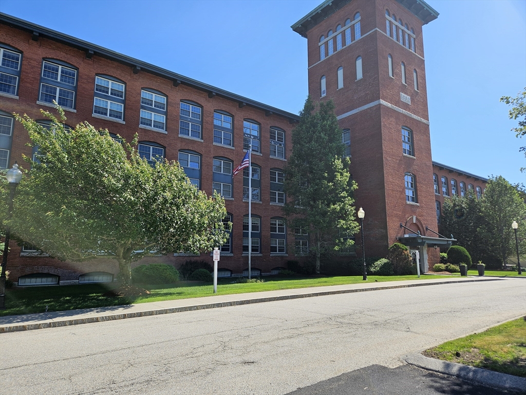 תמונה של הנכס: 1 Tupperware Drive #329, North Smithfield