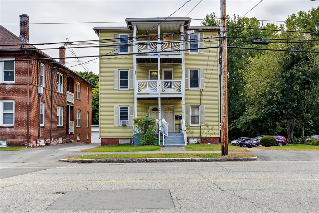 房源照片：906 Main St #2, Holyoke