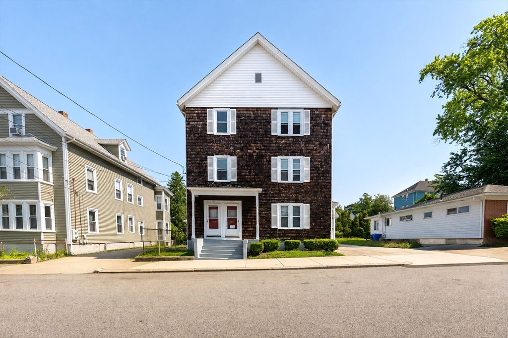 תמונה של הנכס: 175-177 Sayles Av, Pawtucket