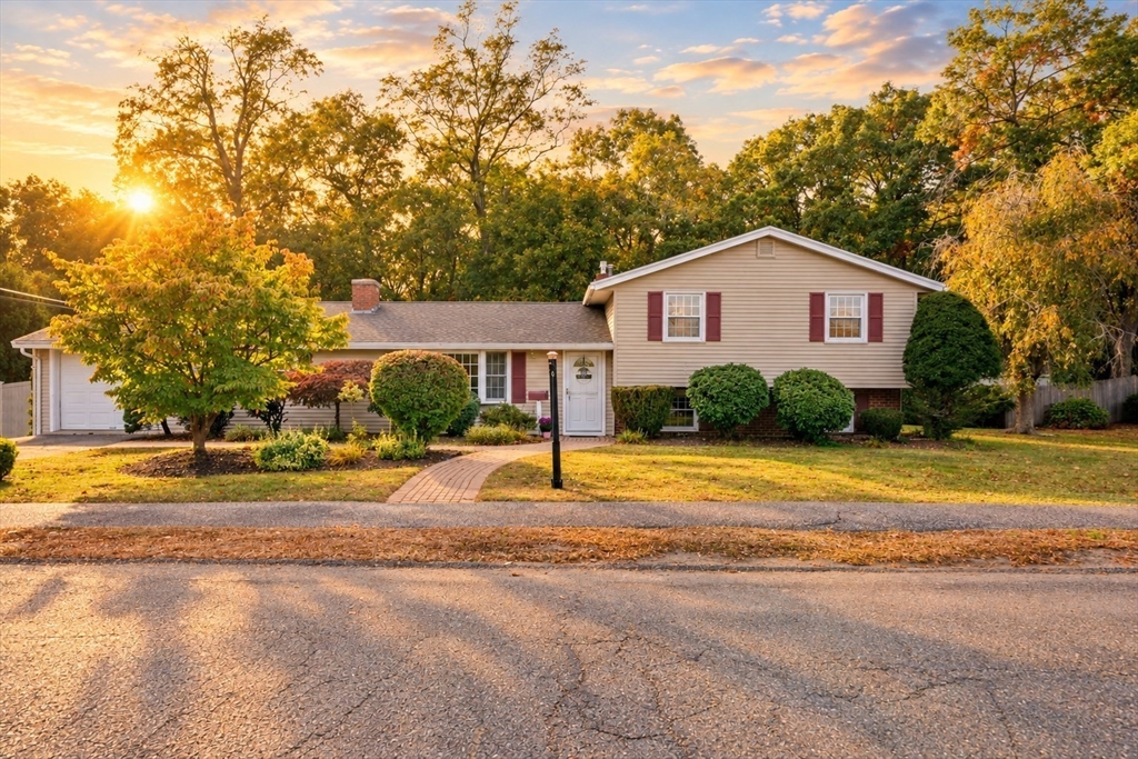 房源照片:48 Catherine Dr, Peabody