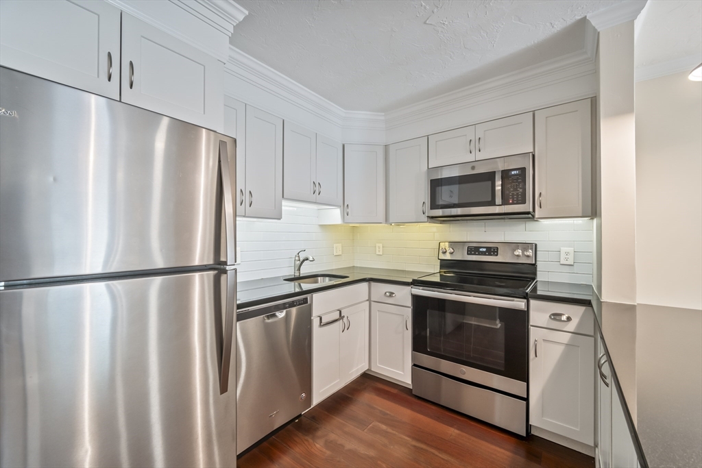 房源照片：152 Quincy Shore Dr #13, Quincy