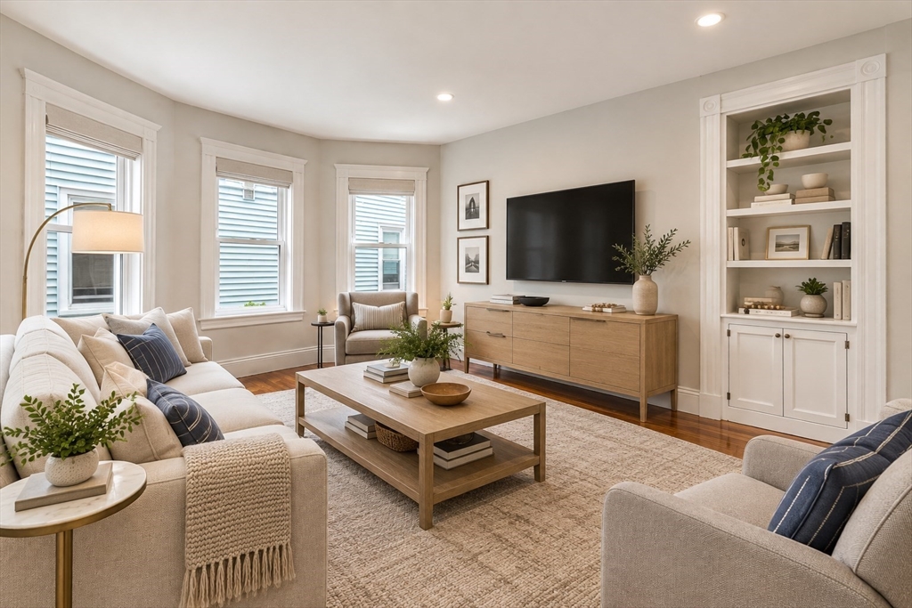 תמונה של הנכס: 79 Pleasant Street #1, Boston