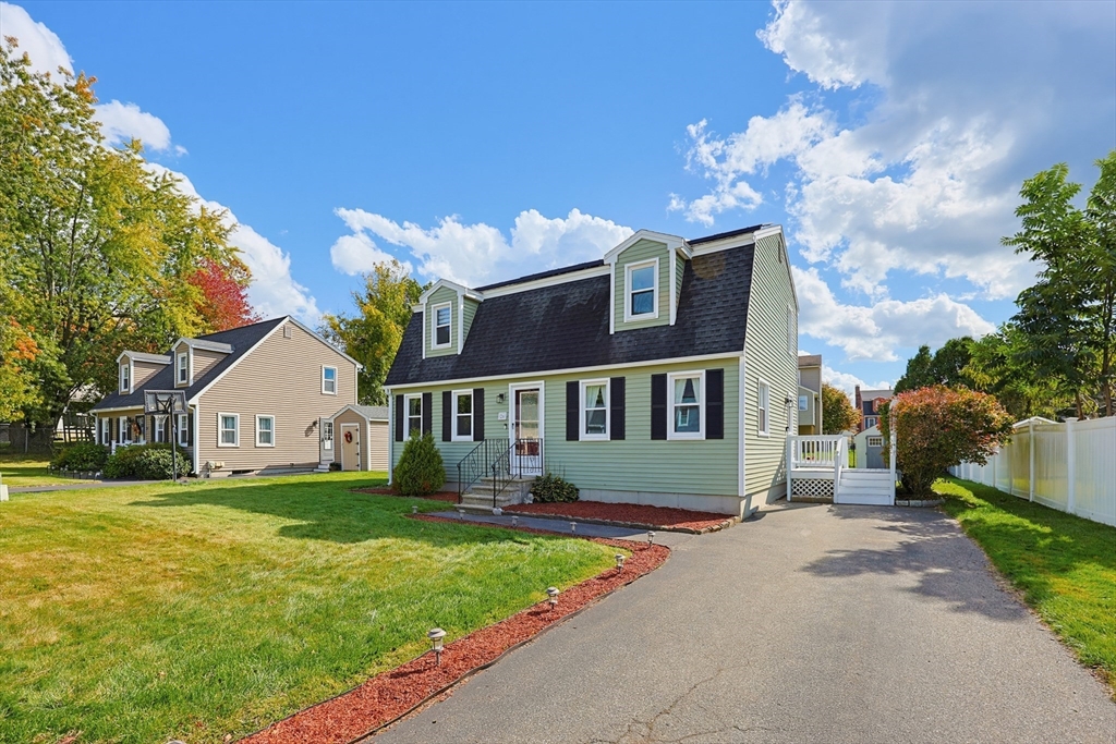 תמונה של הנכס: 26 Crestwood Cir, Lawrence