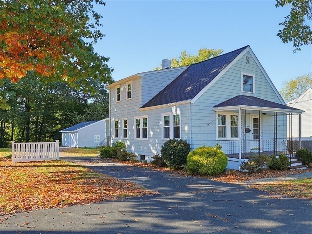 房源照片：699 Pleasant St, Norwood