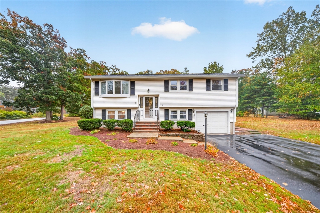 תמונה של הנכס: 2 Allard Way, Billerica