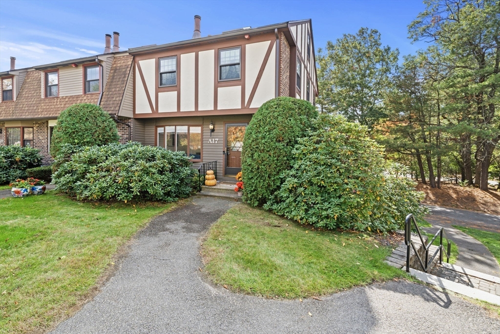 תמונה של הנכס: 17 Scotty Hollow Dr #A, Chelmsford