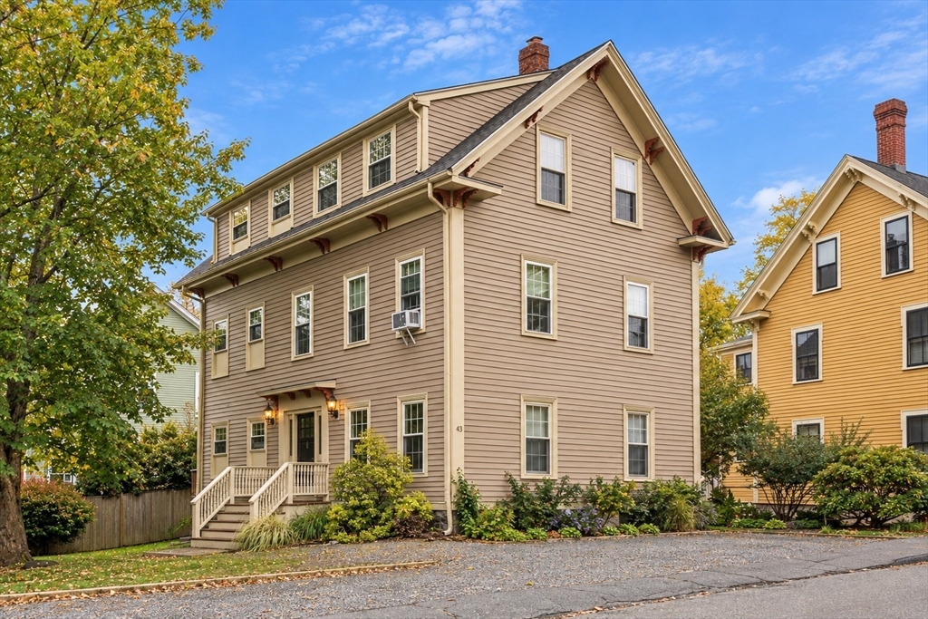 תמונה של הנכס: 43 Hawkes Street #3, Marblehead