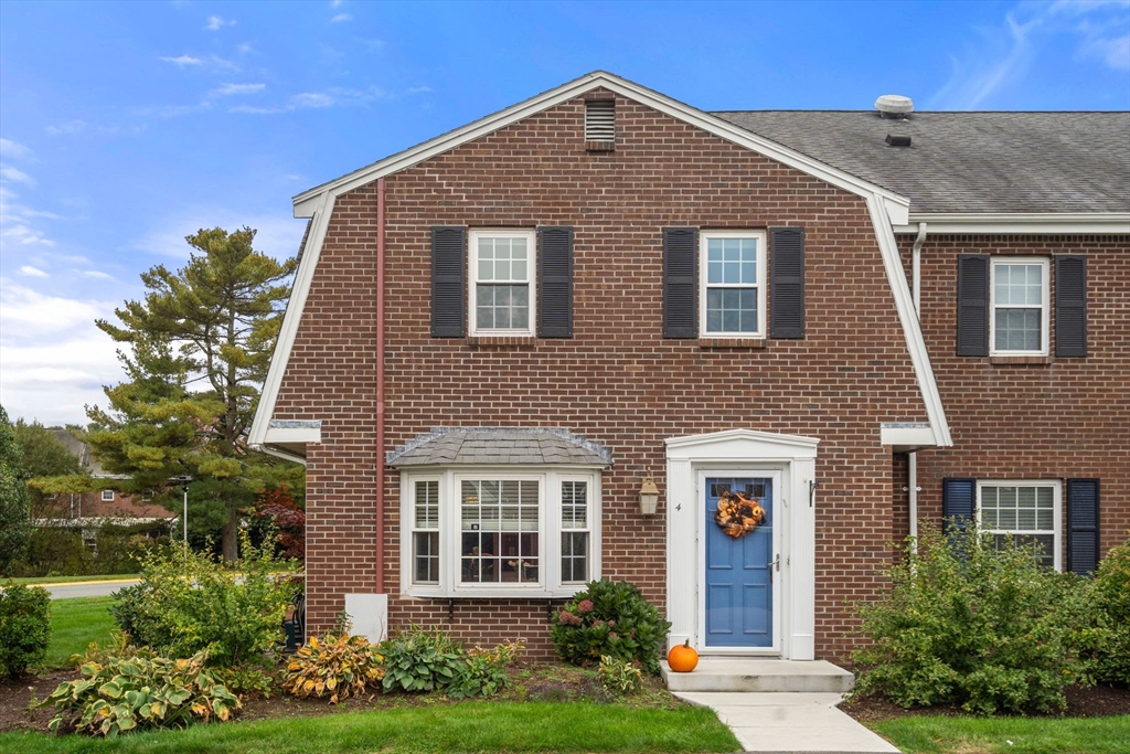 תמונה של הנכס: 4 Jennifer Ln #4, Stoughton