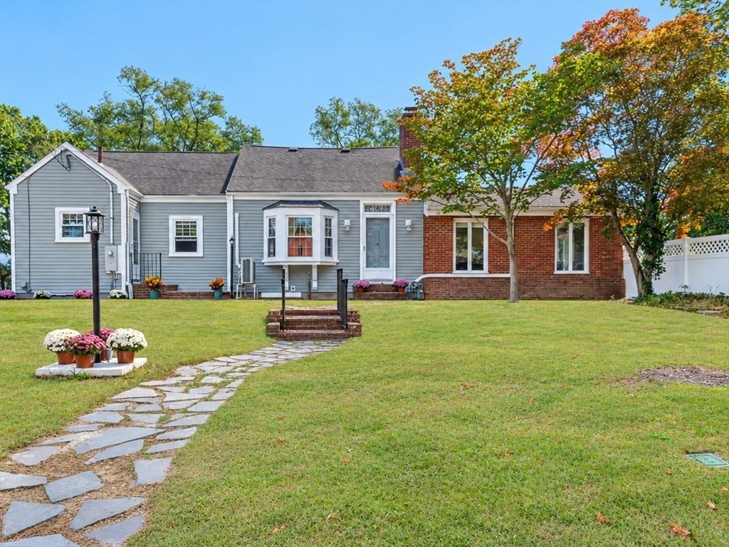房源照片：15 Hiller Ave, Fairhaven