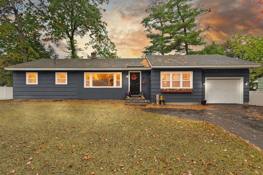 תמונה של הנכס: 7 Moonbeam Ave., Chelmsford