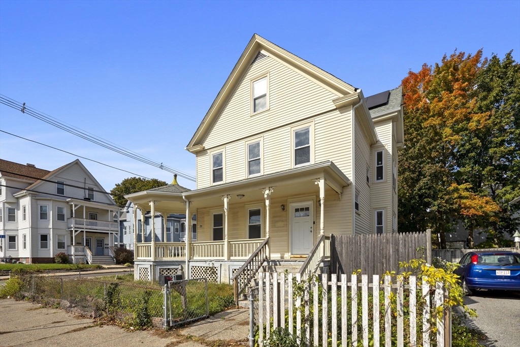 房源照片:21 John St #1, Attleboro