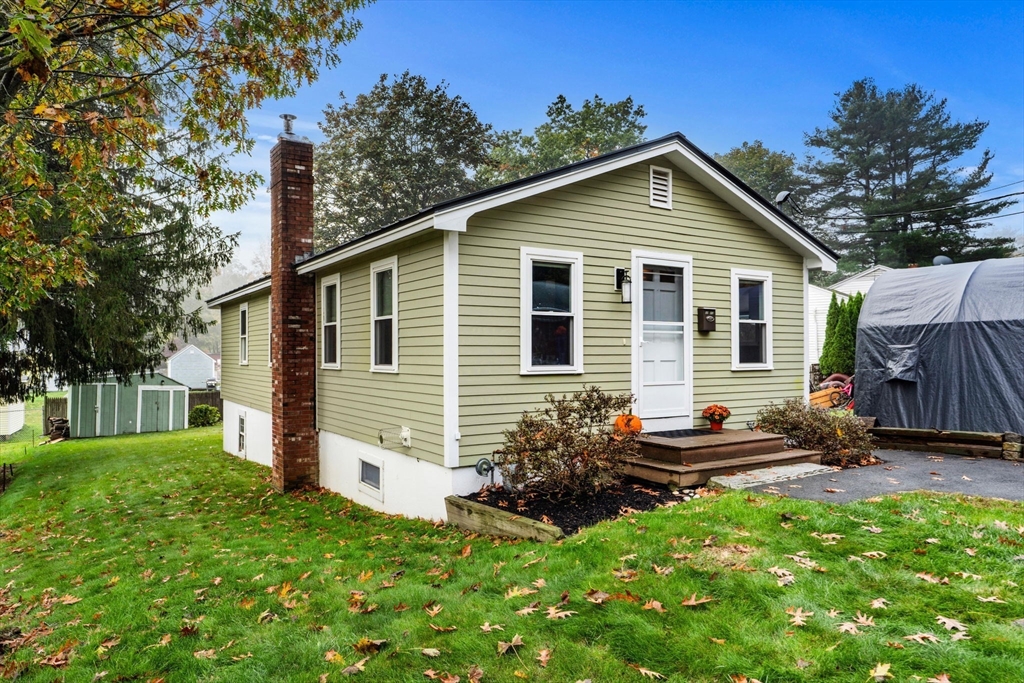 תמונה של הנכס: 17 1/2 West Winkley St, Amesbury