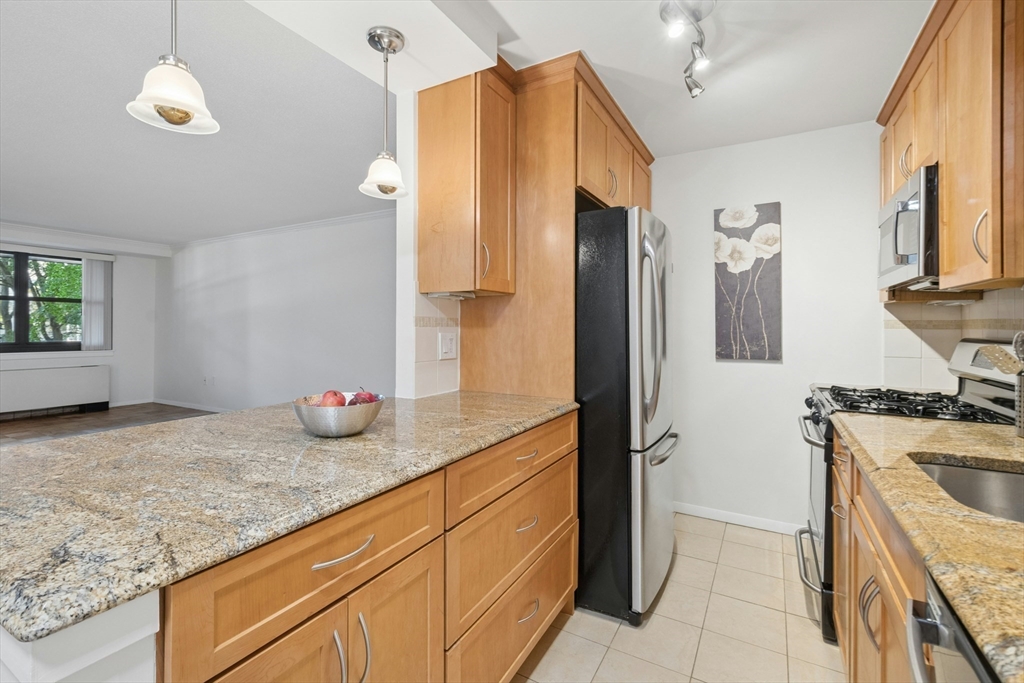 房源照片:9 Hawthorne Pl #2J, Boston