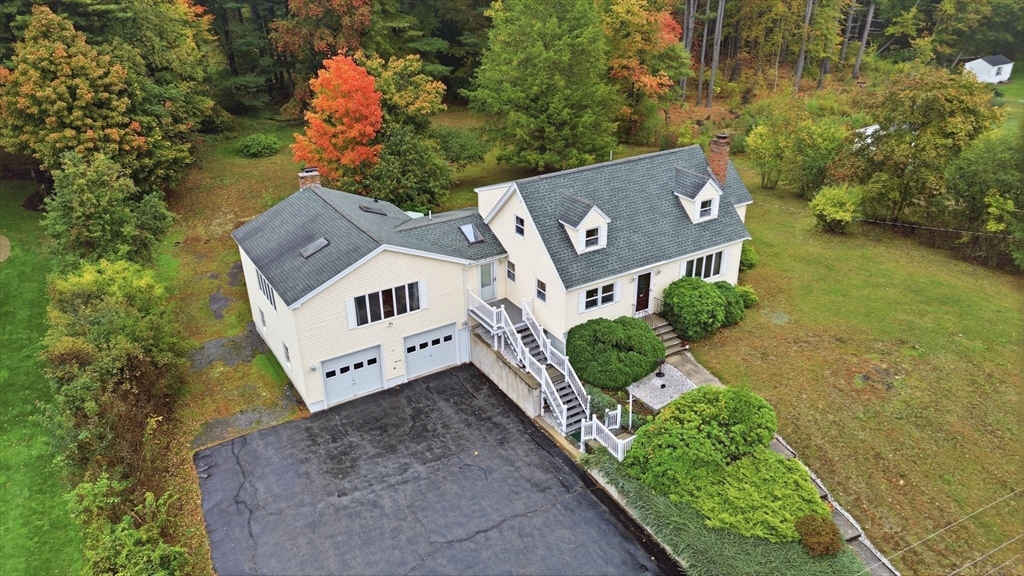 תמונה של הנכס: 15 Regis Rd, Tewksbury