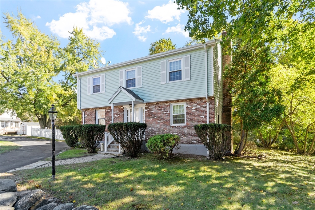 תמונה של הנכס: 54 River St, Billerica