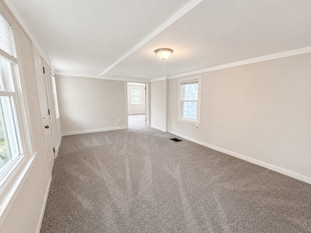 תמונה של הנכס: 260 Main Street #1, Ashland