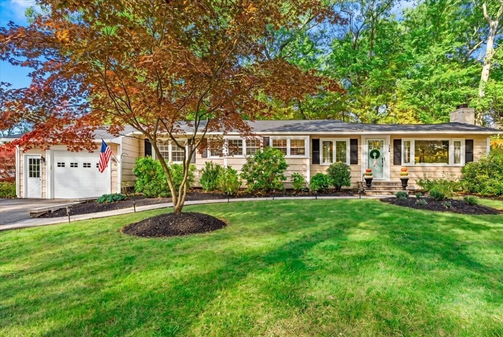 268 Colonel Hunt Dr, Abington