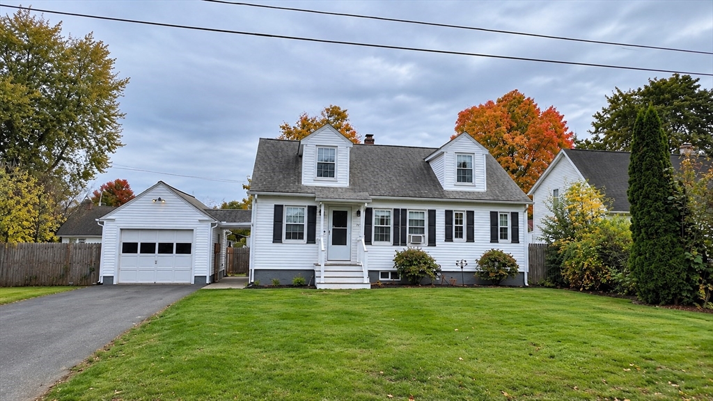 37 Lachine St, Chicopee