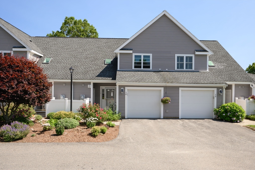 14 Southcliff Dr #14, Plymouth