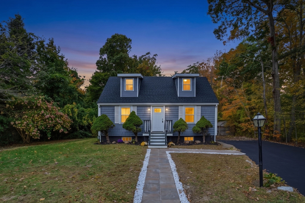 405 Plymouth St, Holbrook