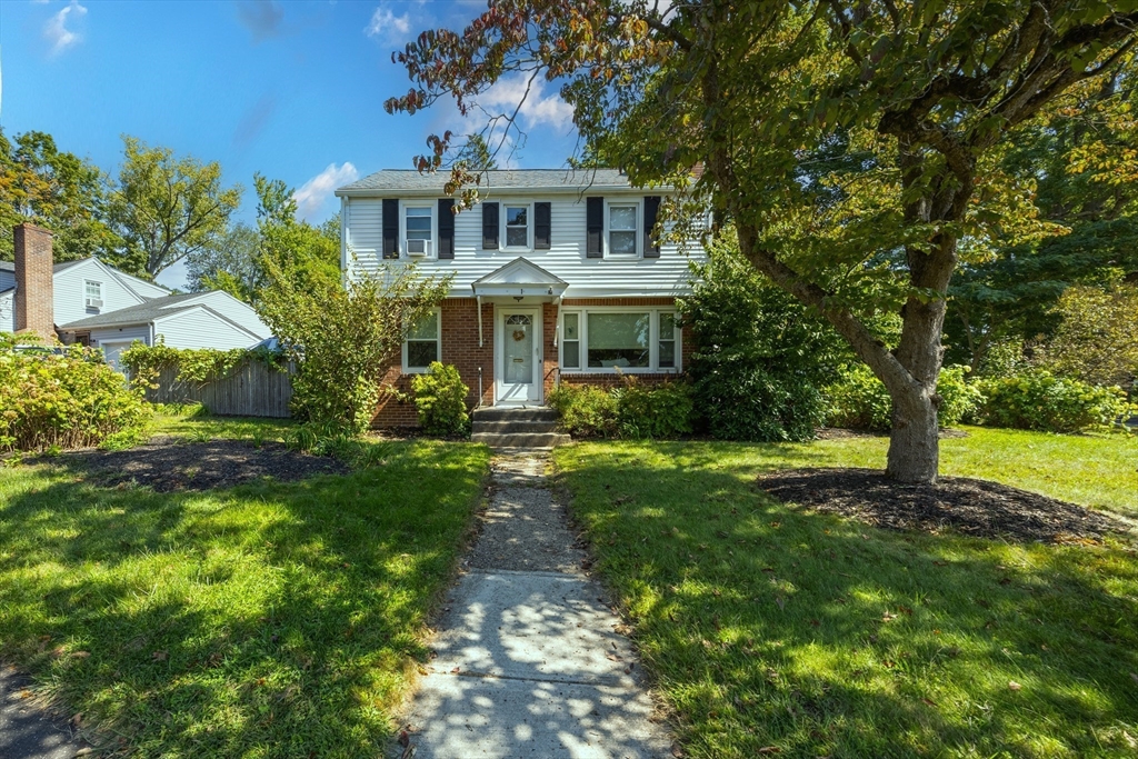 תמונה של הנכס: 1 Lexington St, South Hadley