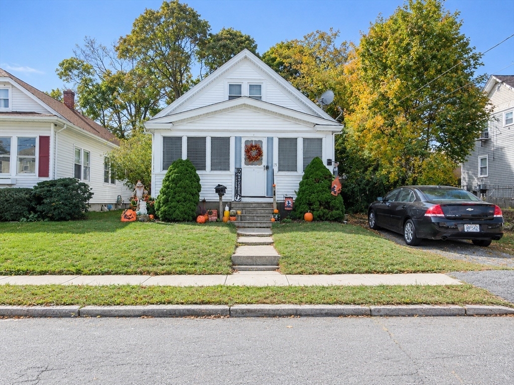 תמונה של הנכס: 15 Baldwin St, East Providence