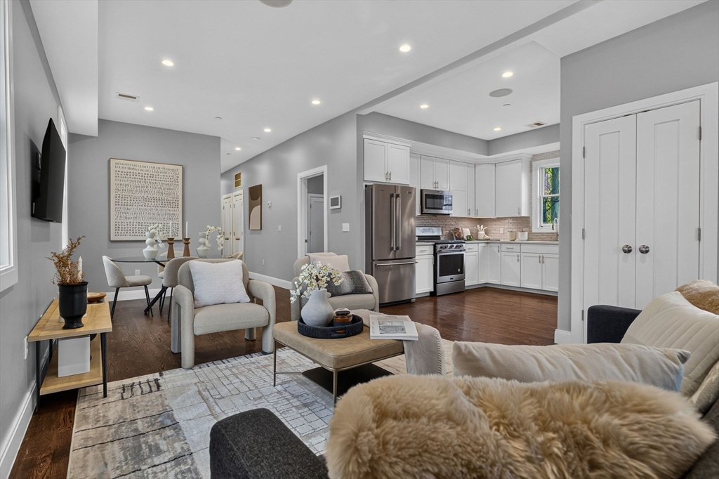 房源照片：7 Langford Park #2, Boston