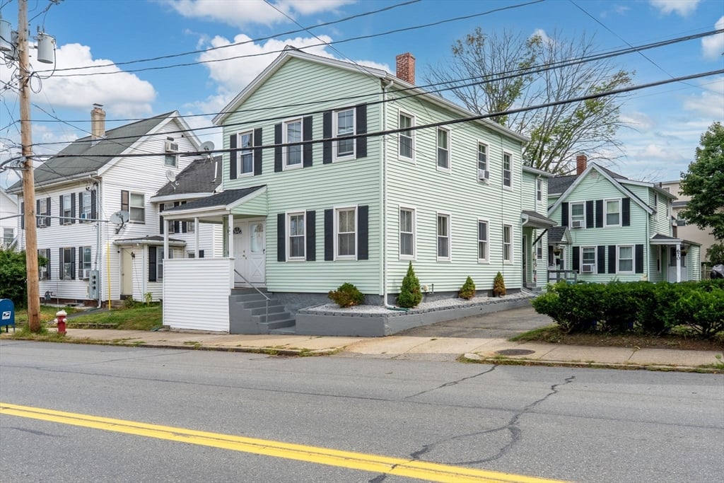 666 Main St #1, Wakefield