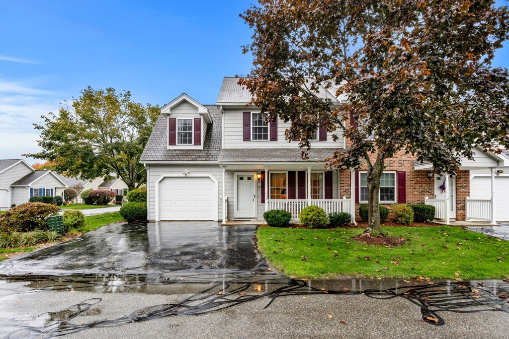 70 Fairway Dr #70, Tewksbury