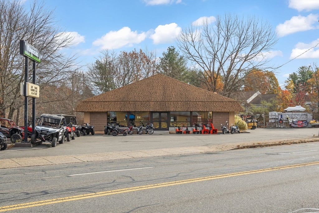 49 Main St, North Reading, MA 01864
