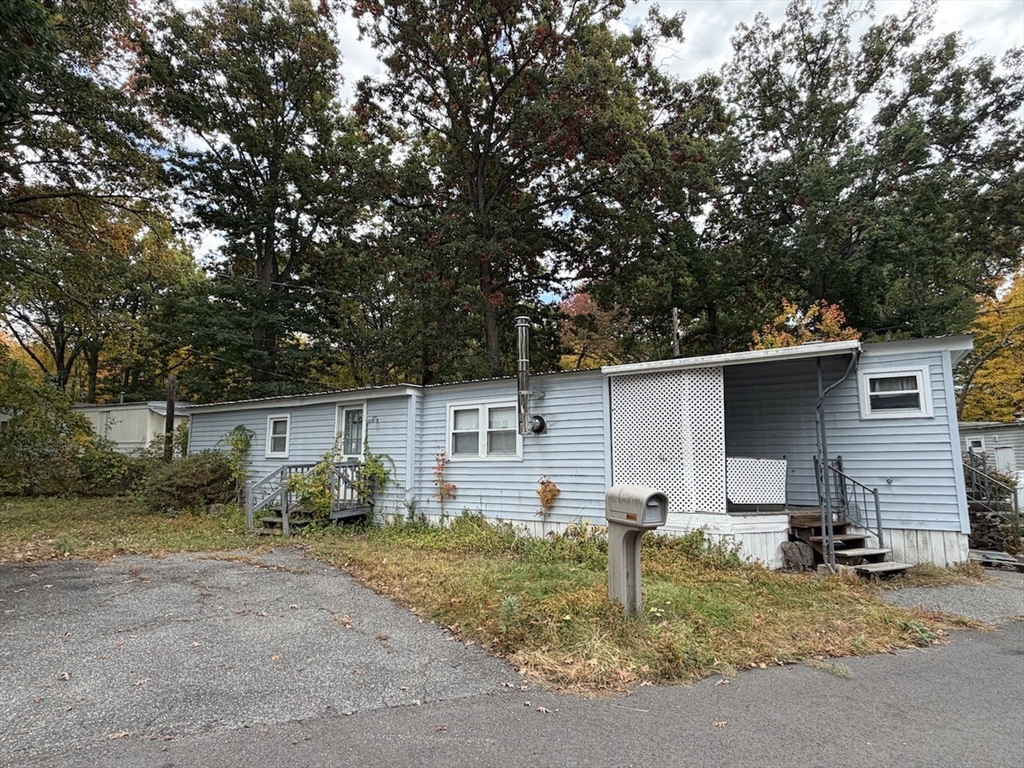 45 Puffin Drive, Chicopee