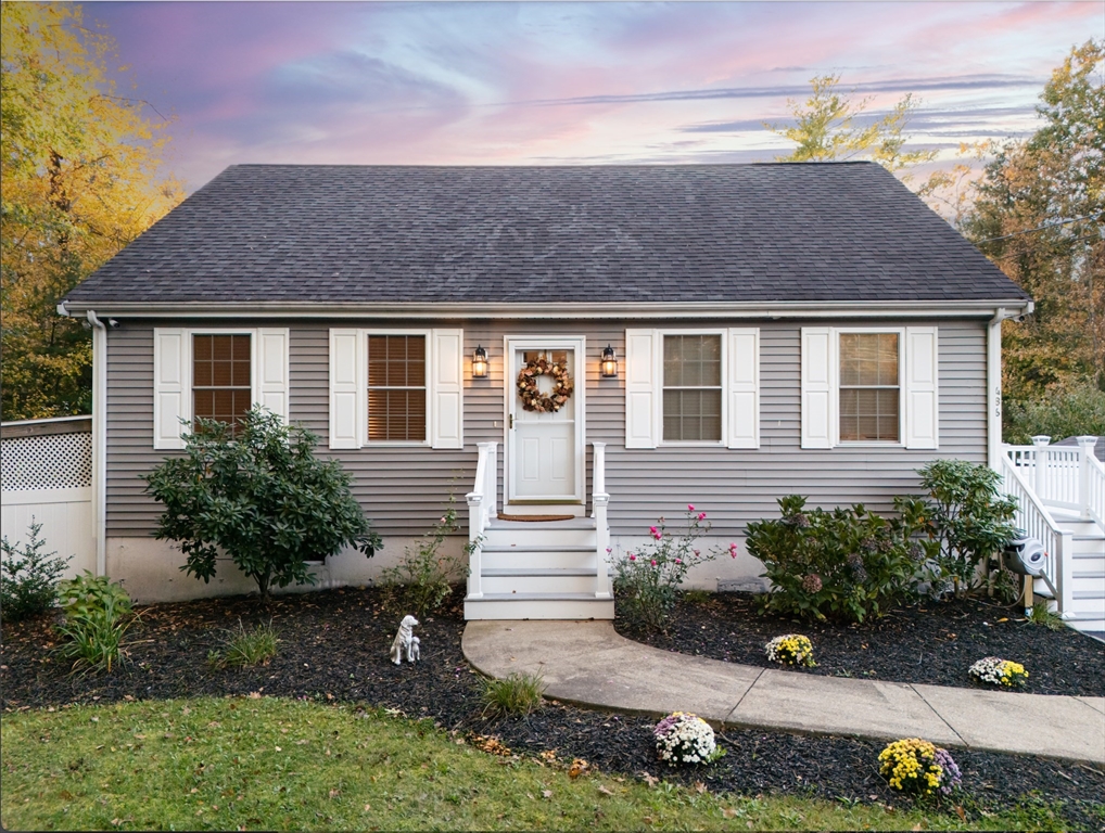486 South St, Holbrook