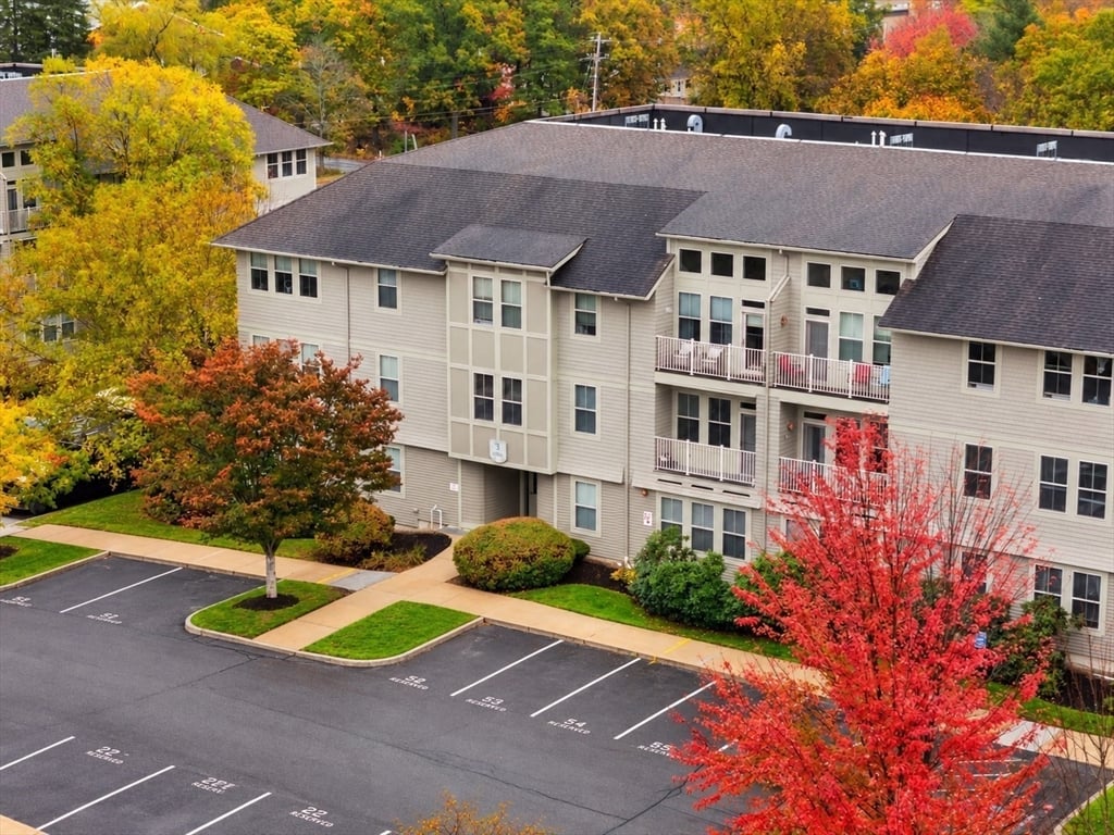 תמונה של הנכס: 3 HARVEST DR #305, North Andover