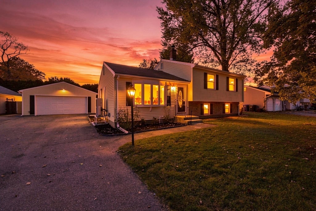 171 Tamarack Dr, Springfield