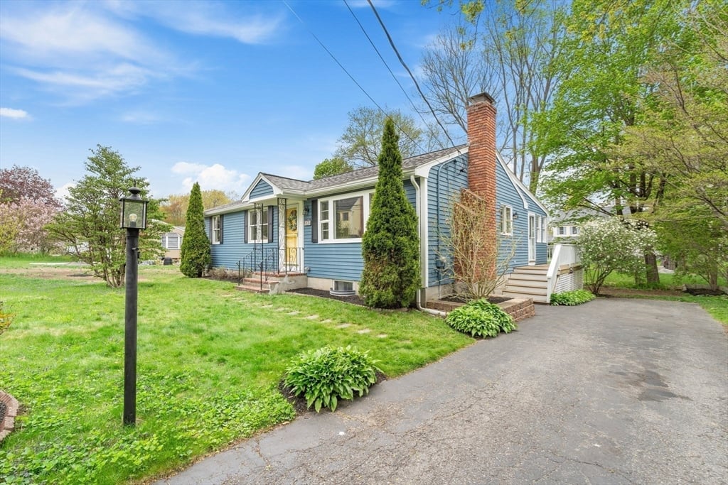 82 Edsel Road, Littleton