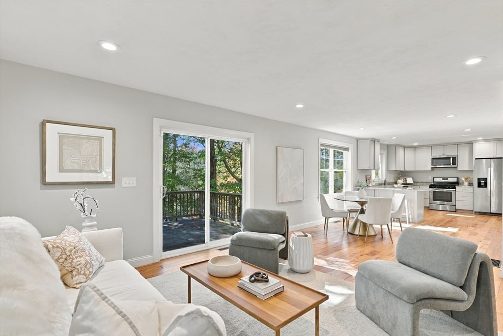 53 Cambridge Street, Ayer