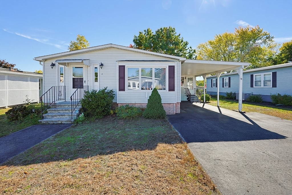 תמונה של הנכס: 4 Forest Lane, Attleboro