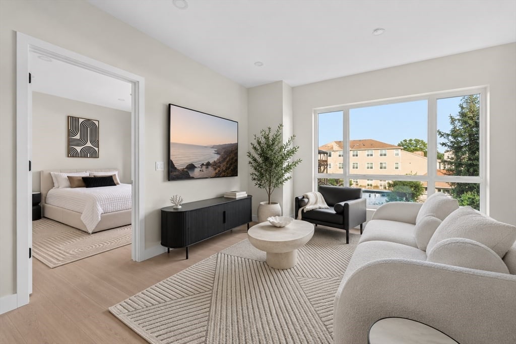 38 Old Colony Avenue #202, Quincy