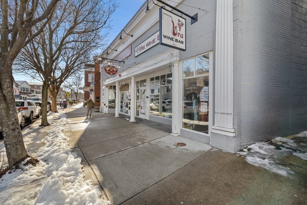 46 Main, Plymouth, MA 02360