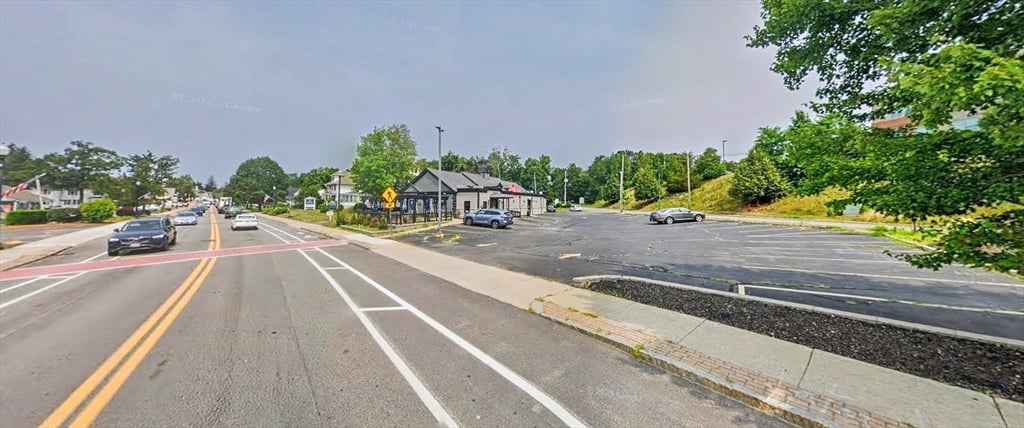 תמונה של הנכס: 1062 Main St, Holden