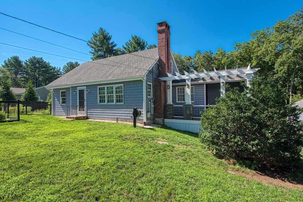 תמונה של הנכס: 8 Central St, Stoughton