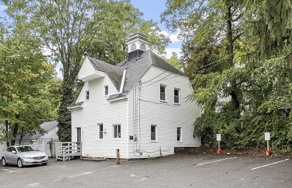17 Gage St, Fitchburg
