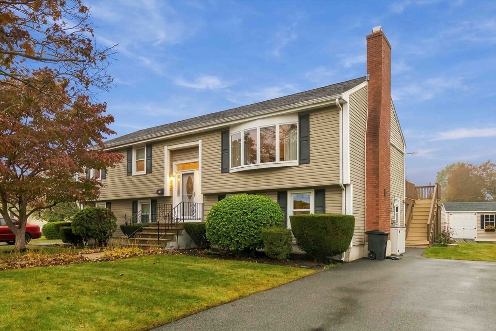 27 Carr Rd #1, Saugus